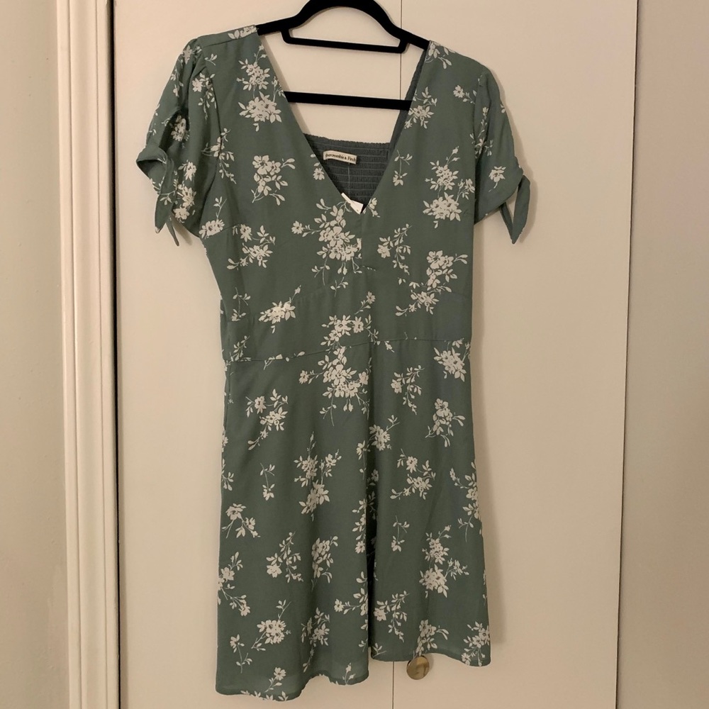 NWT Abercrombie dress